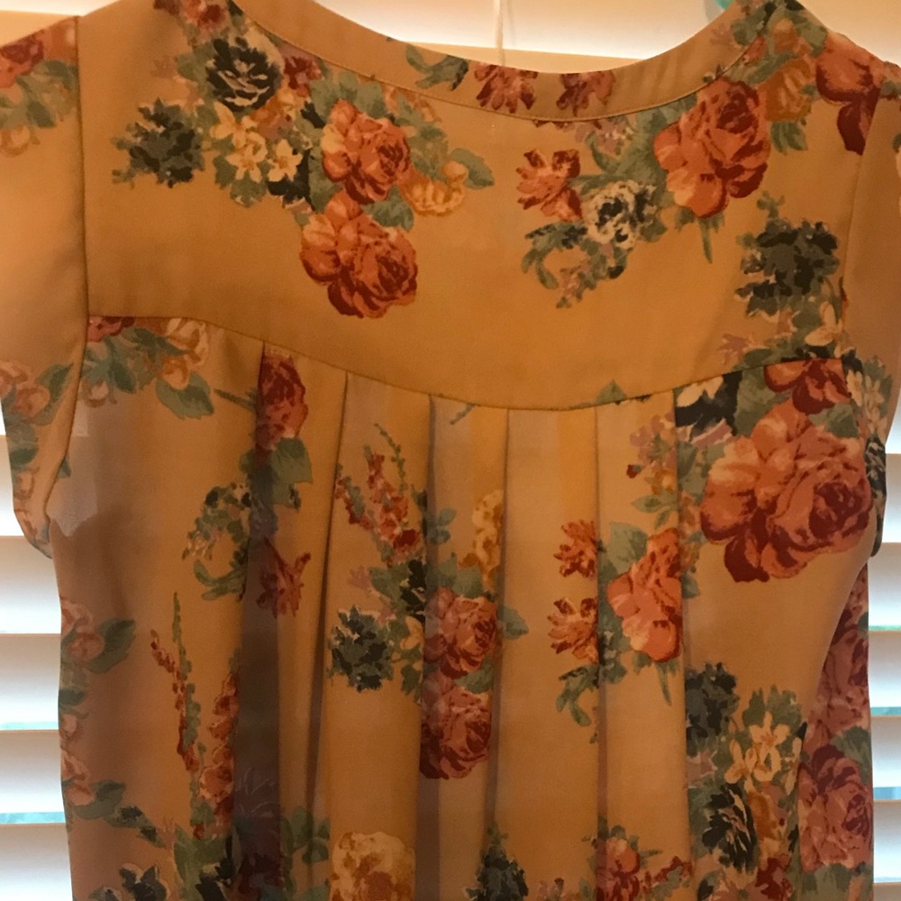 Flower blouse - Picture 2 of 2